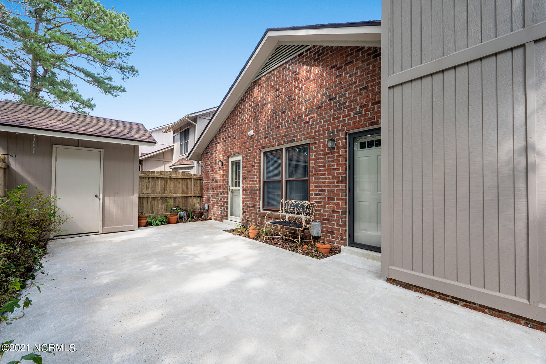 1872 Quail Ridge Road, Unit G Greenville, NC 27858 - Photo 5 of 6 1872 Quail Ridge-00005