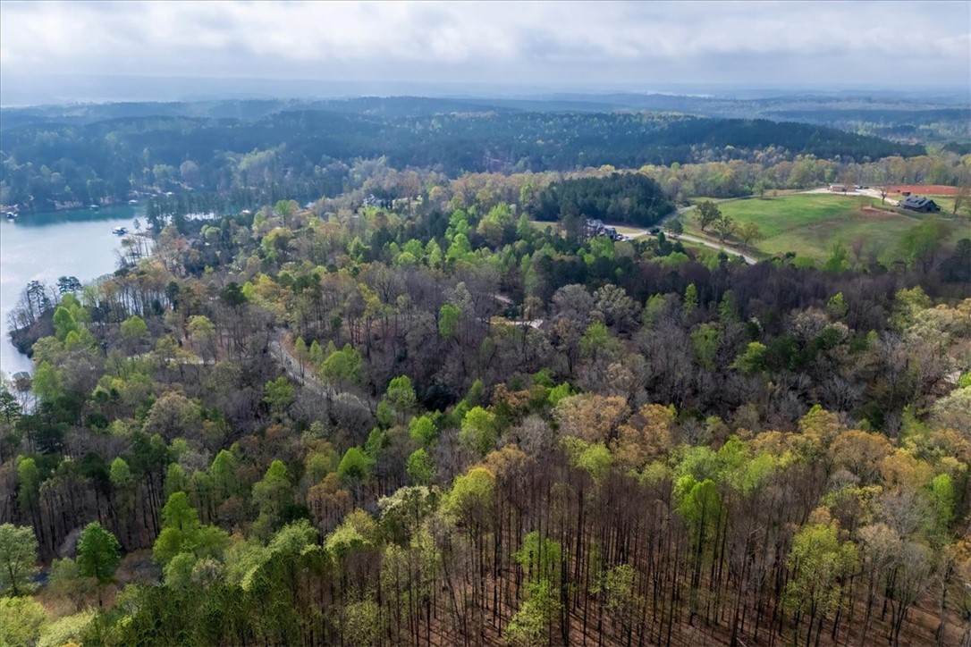 210 Talons Ridge Road Seneca, SC 29672 - Photo 12 of 22 Gallery Image 12