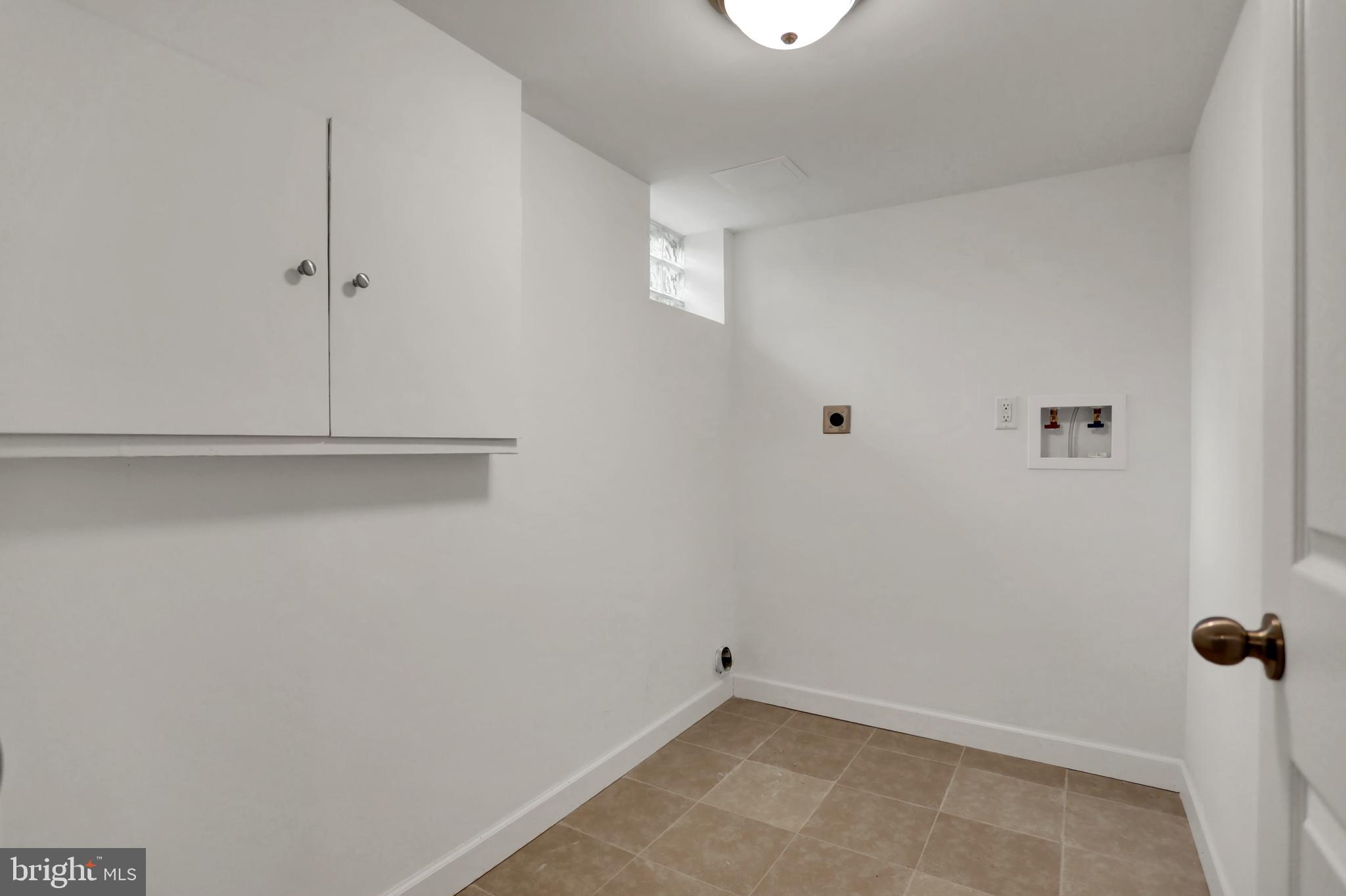 1341 Kitmore Road Baltimore, MD 21239 - Photo 7 of 40