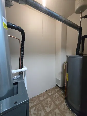 $2,400 | 184 Deer Ct Drive, Middletown, NY 10940