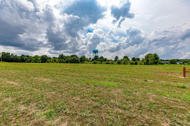 $78,000 | 5 Plano Trail Lane, Aurora, IN 47001