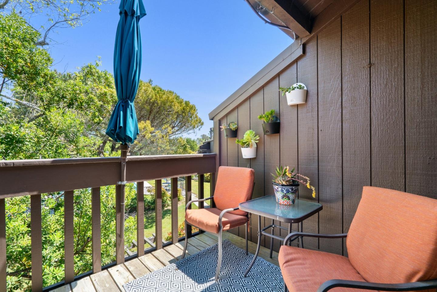 102 Tree Frog Lane Santa Cruz, CA 95060 - Photo 28 of 51 a outdoor view with a sitting space