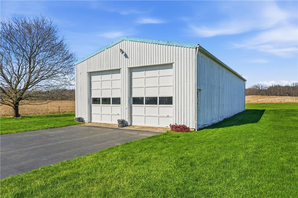 311 Rose Point Road New Castle, PA 16101 - Photo 8 of 28 Gallery Image 8