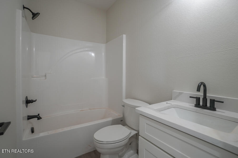 5141 Gregory Road Greenback, TN 37742 - Photo 17 of 21 DSC00816