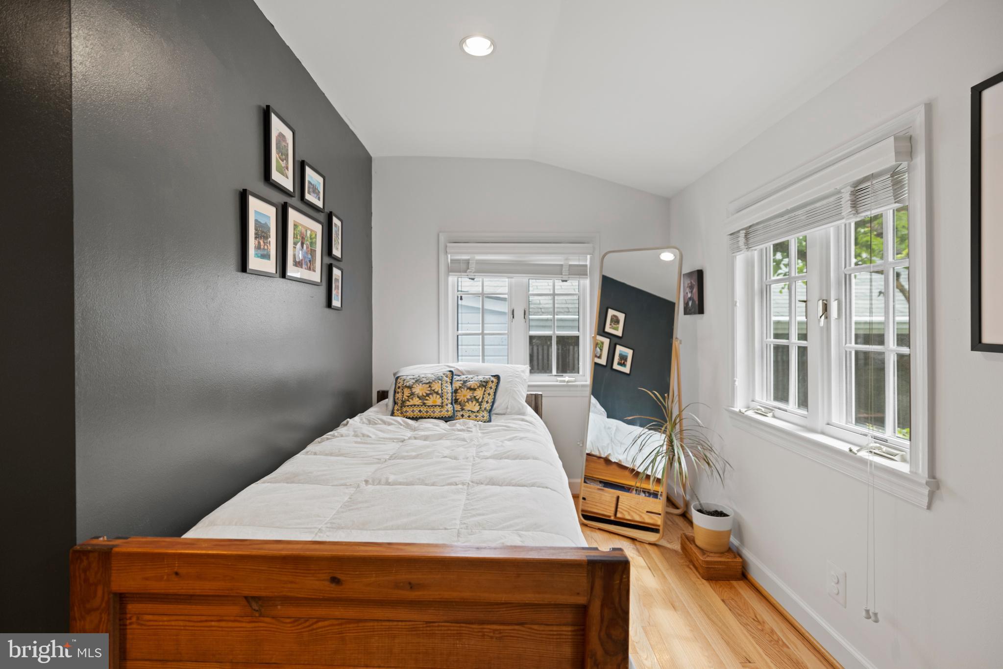 409 Cambridge Road Alexandria, VA 22314 - Photo 28 of 35 Gallery Image 28