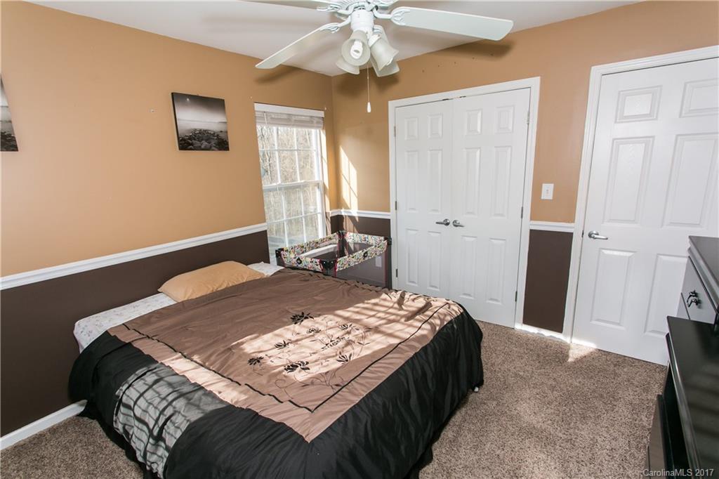 1041 Reigate Road Charlotte, NC 28262 - Photo 11 of 24 Gallery Image 11