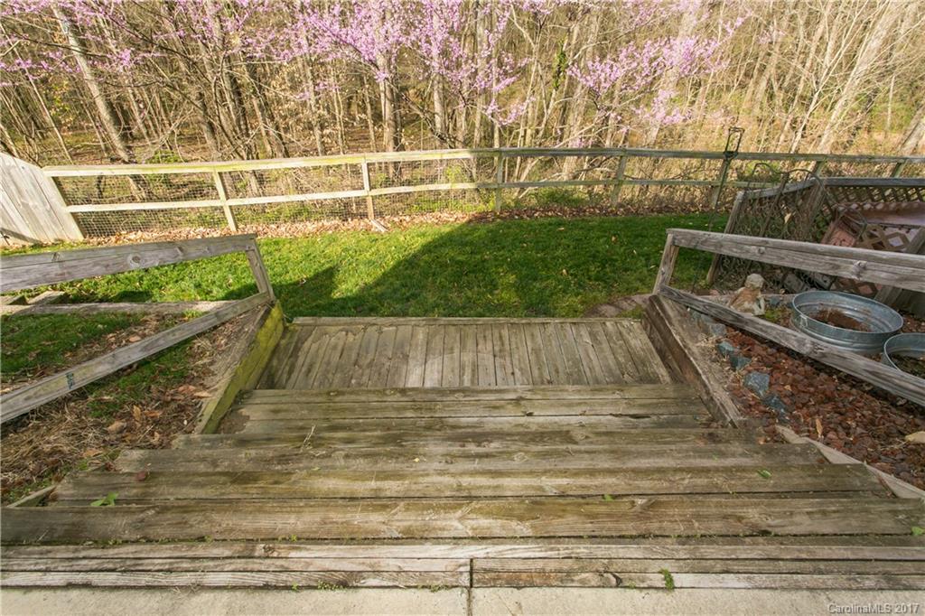 1041 Reigate Road Charlotte, NC 28262 - Photo 23 of 24 Gallery Image 23