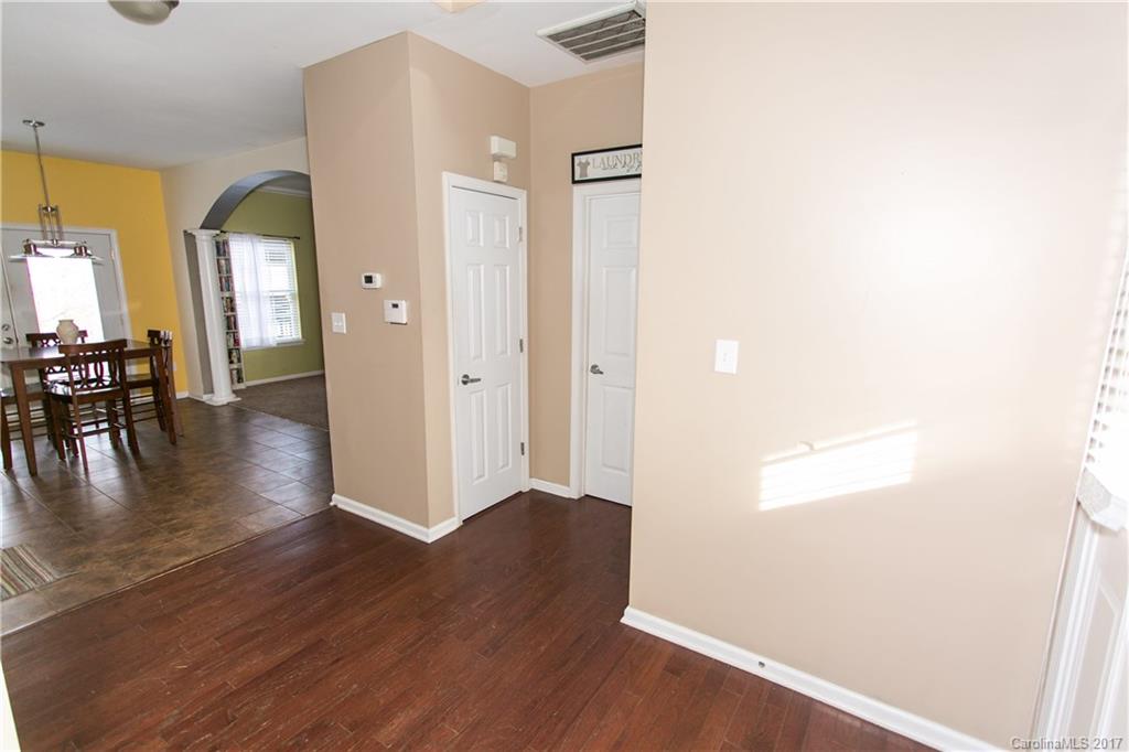 1041 Reigate Road Charlotte, NC 28262 - Photo 10 of 24 Gallery Image 10