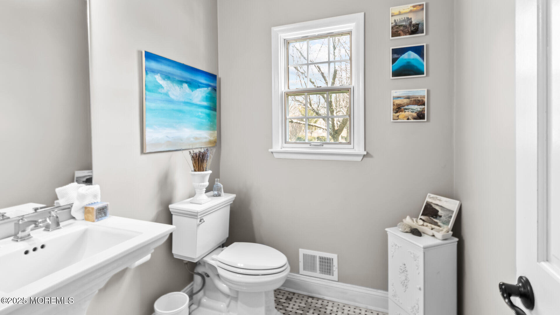 2 Bowling Green Colts Neck, NJ 07722 - Photo 20 of 43 36