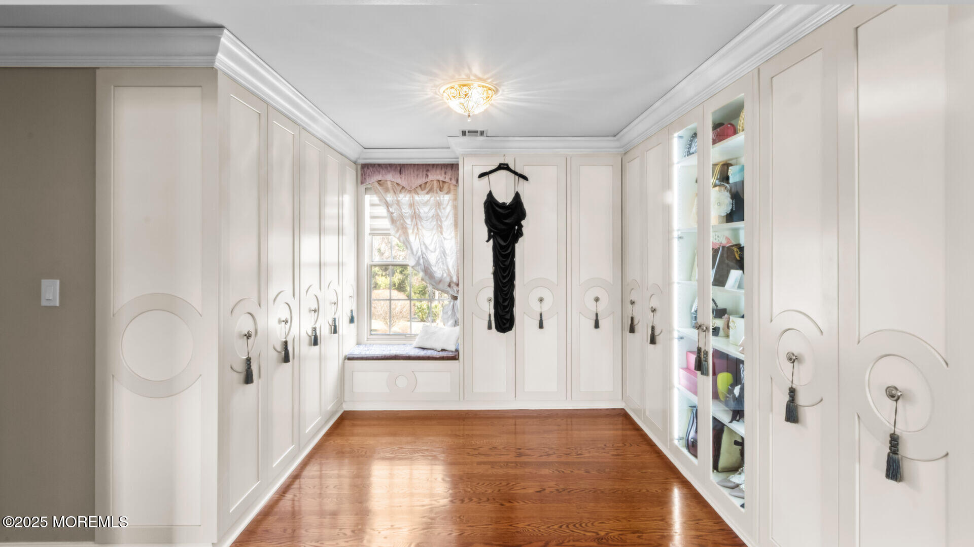 2 Bowling Green Colts Neck, NJ 07722 - Photo 34 of 43 56