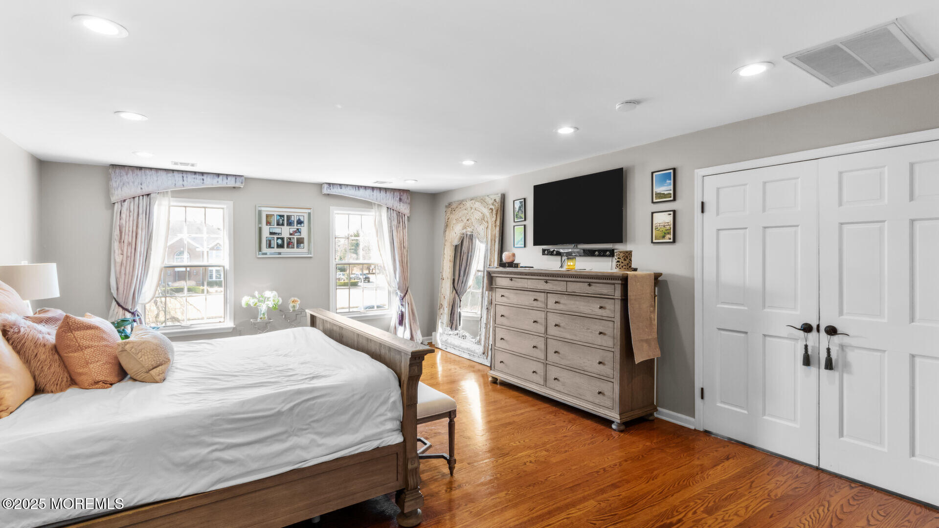 2 Bowling Green Colts Neck, NJ 07722 - Photo 37 of 43 63