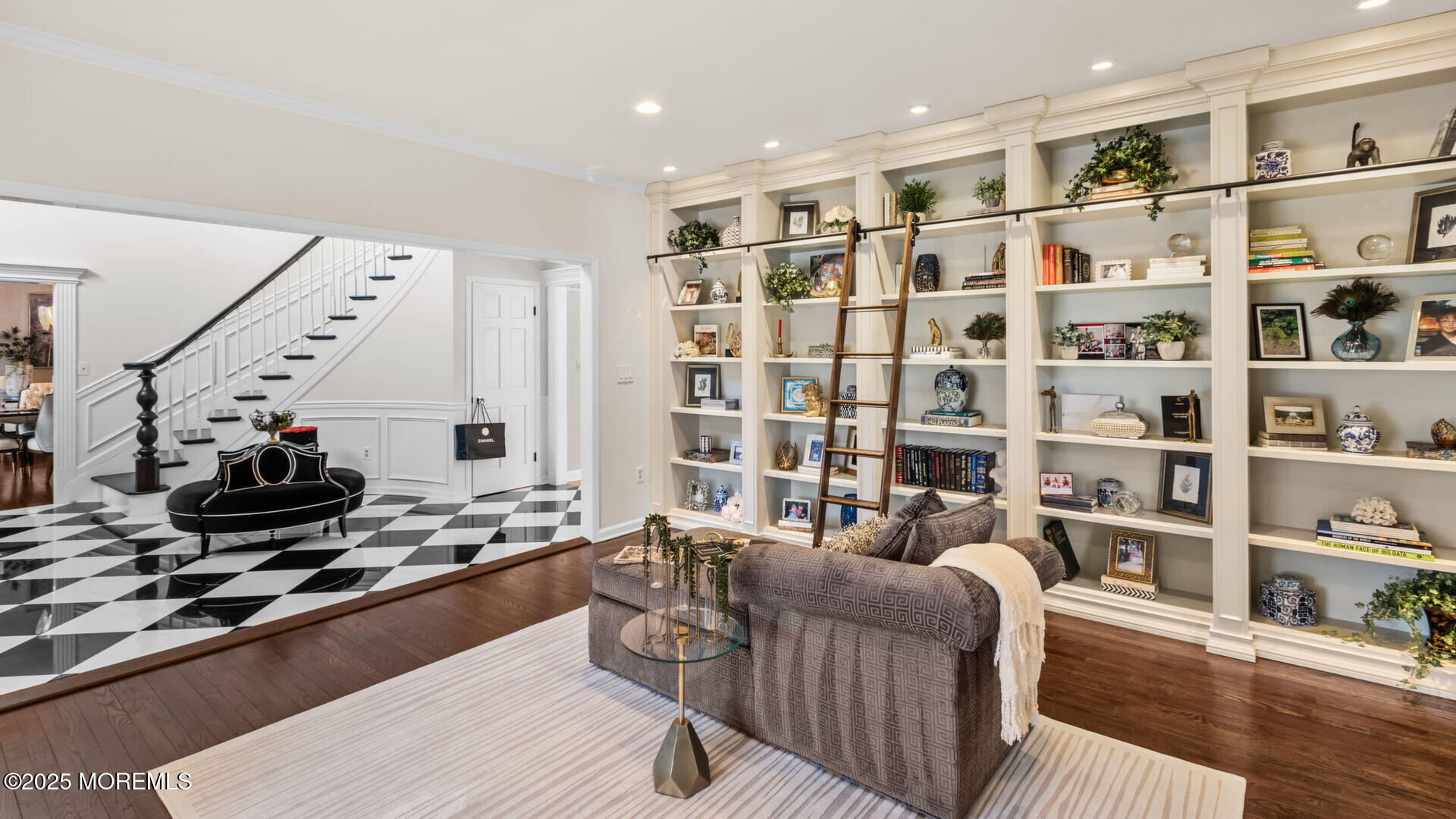 2 Bowling Green Colts Neck, NJ 07722 - Photo 8 of 43 23