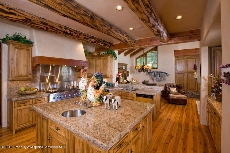 10 Ridge Place Aspen, CO 81612 - Photo 11 of 37 a kitchen with lots of counter top space