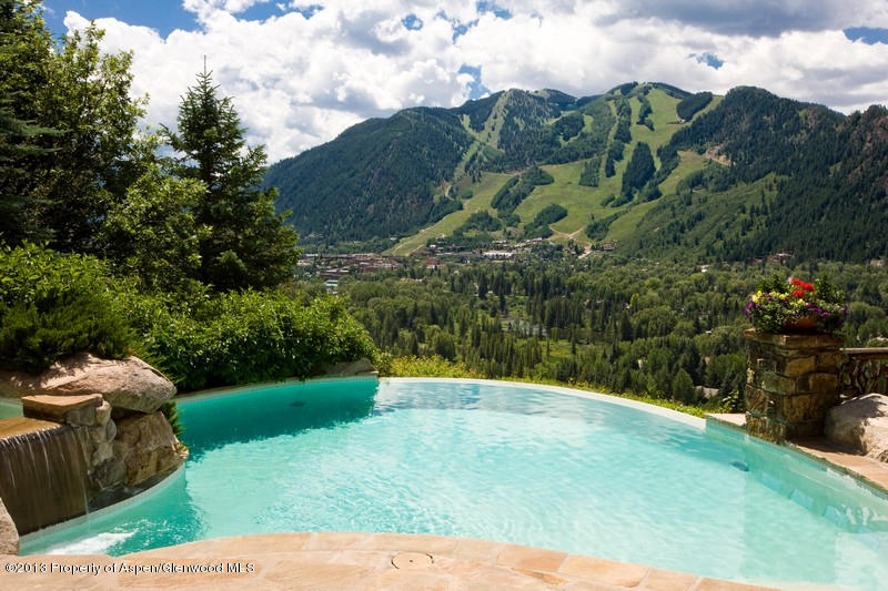 10 Ridge Place Aspen, CO 81612 - Photo 21 of 37 a view of outdoor space and yard