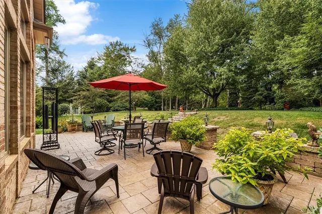 $1,050,000 | 760 Stonegate Drive, Wexford, PA 15090