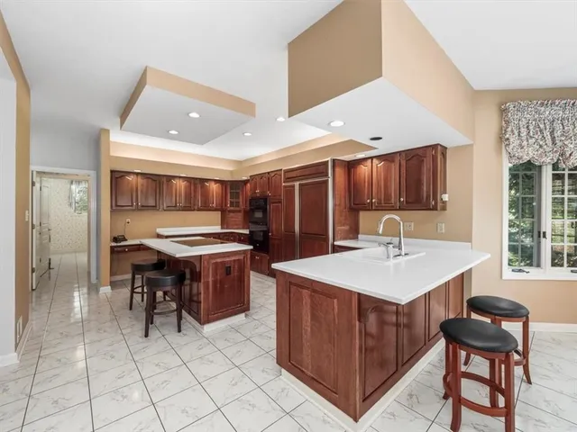 $1,050,000 | 760 Stonegate Drive, Wexford, PA 15090