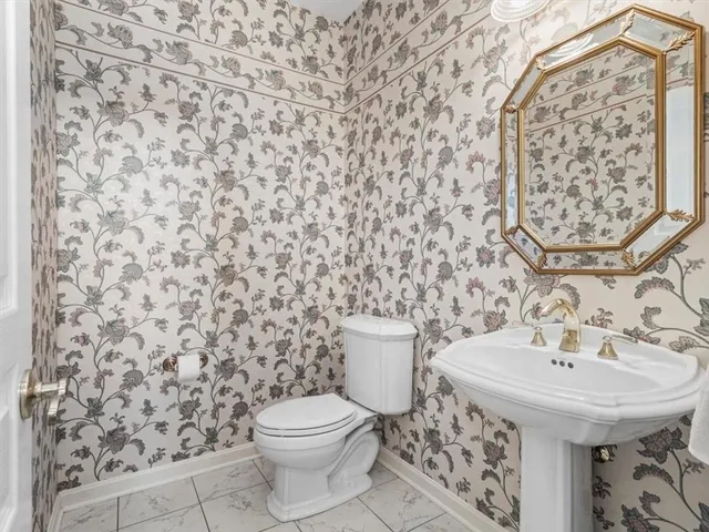 $1,050,000 | 760 Stonegate Drive, Wexford, PA 15090