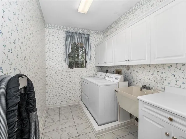 $1,050,000 | 760 Stonegate Drive, Wexford, PA 15090