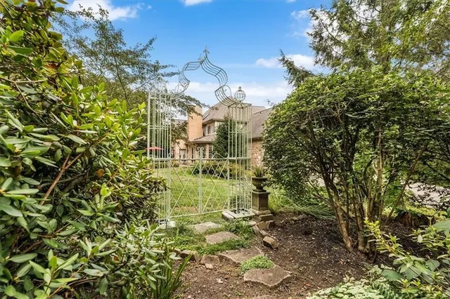 $1,050,000 | 760 Stonegate Drive, Wexford, PA 15090