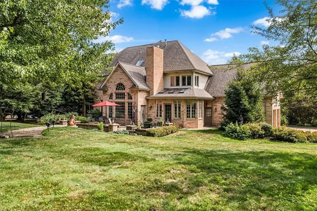 $1,050,000 | 760 Stonegate Drive, Wexford, PA 15090