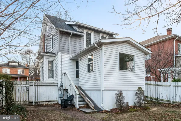 $489,000 | 312 West Cecil Street, Winchester, VA 22601