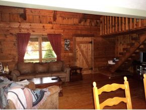 13705 Herald Road Coeburn, VA 24230 - Photo 3 of 12 Living Room