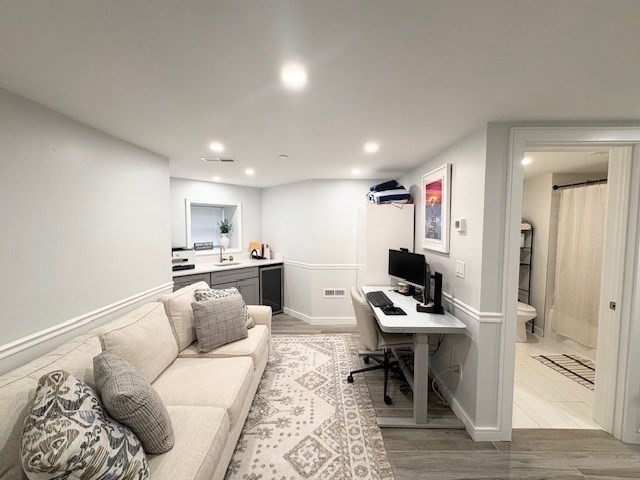 242 R Broadway, Unit 1 Somerville, MA 02145 - Photo 20 of 29