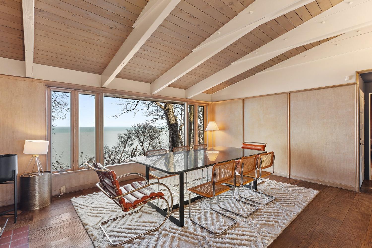 42 Circle Drive Dune Acres, IN 46304 - Photo 18 of 44 a living room with a rug