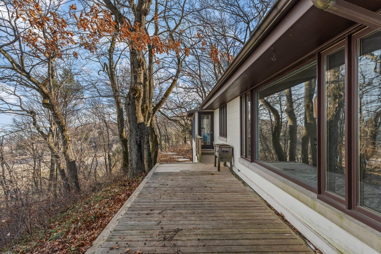 42 Circle Drive Dune Acres, IN 46304 - Photo 9 of 44 a porch with seating space