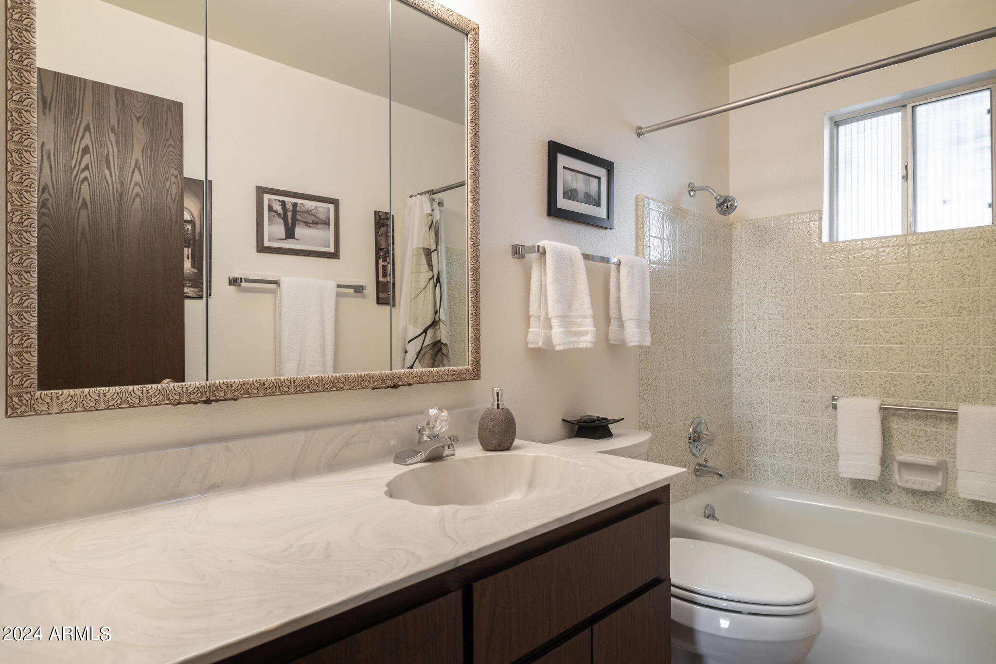 542 South Rochester Mesa, AZ 85206 - Photo 15 of 49 Second Bath