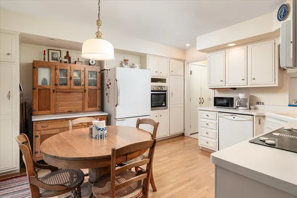 $574,000 | 30895 Brookside Lane, Blue River, WI 53518