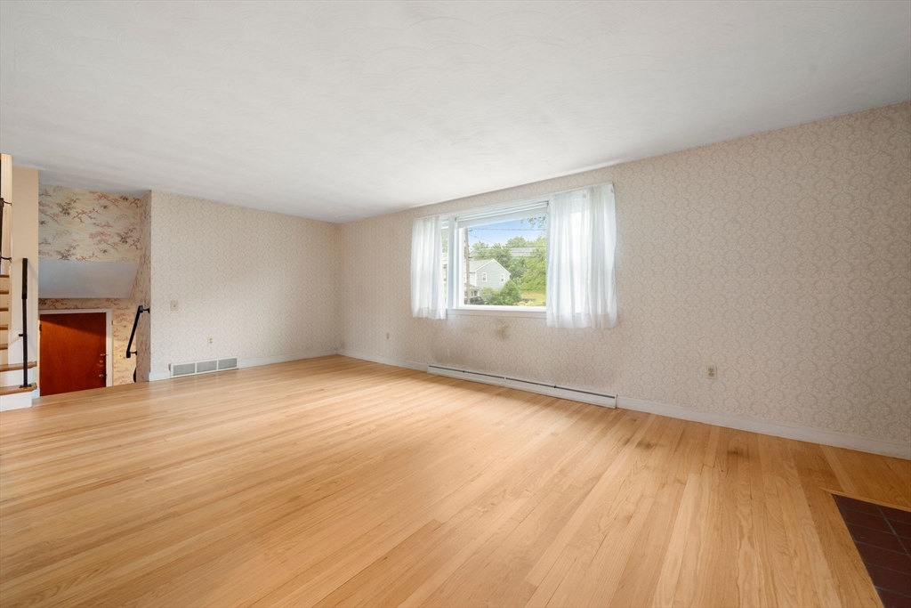 46 Selwyn Road Braintree, MA 02184 - Photo 7 of 33 Gallery Image 7