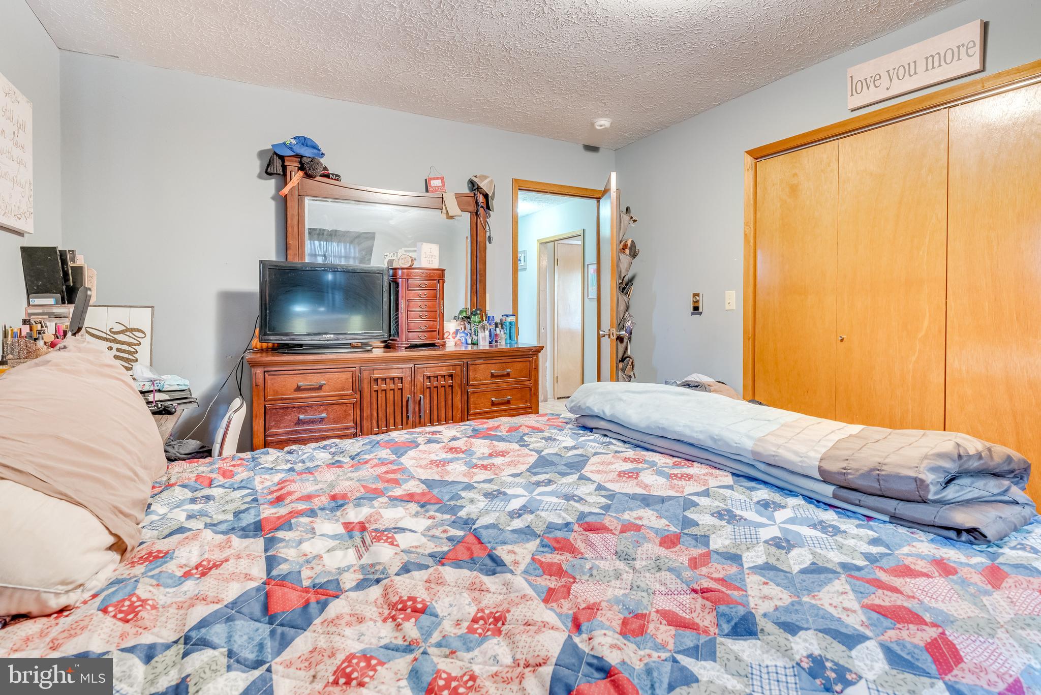 271 Tabor Road Berkeley Springs, WV 25411 - Photo 25 of 29 Master Bedroom