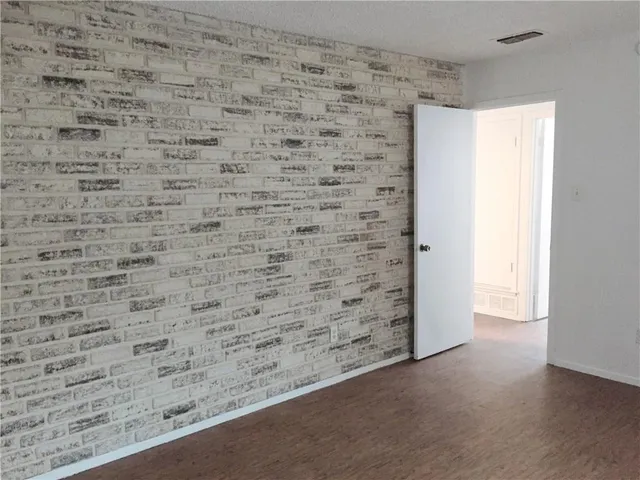 $1,900 | 6840 Margaret Drive, Forest Hill, TX 76140