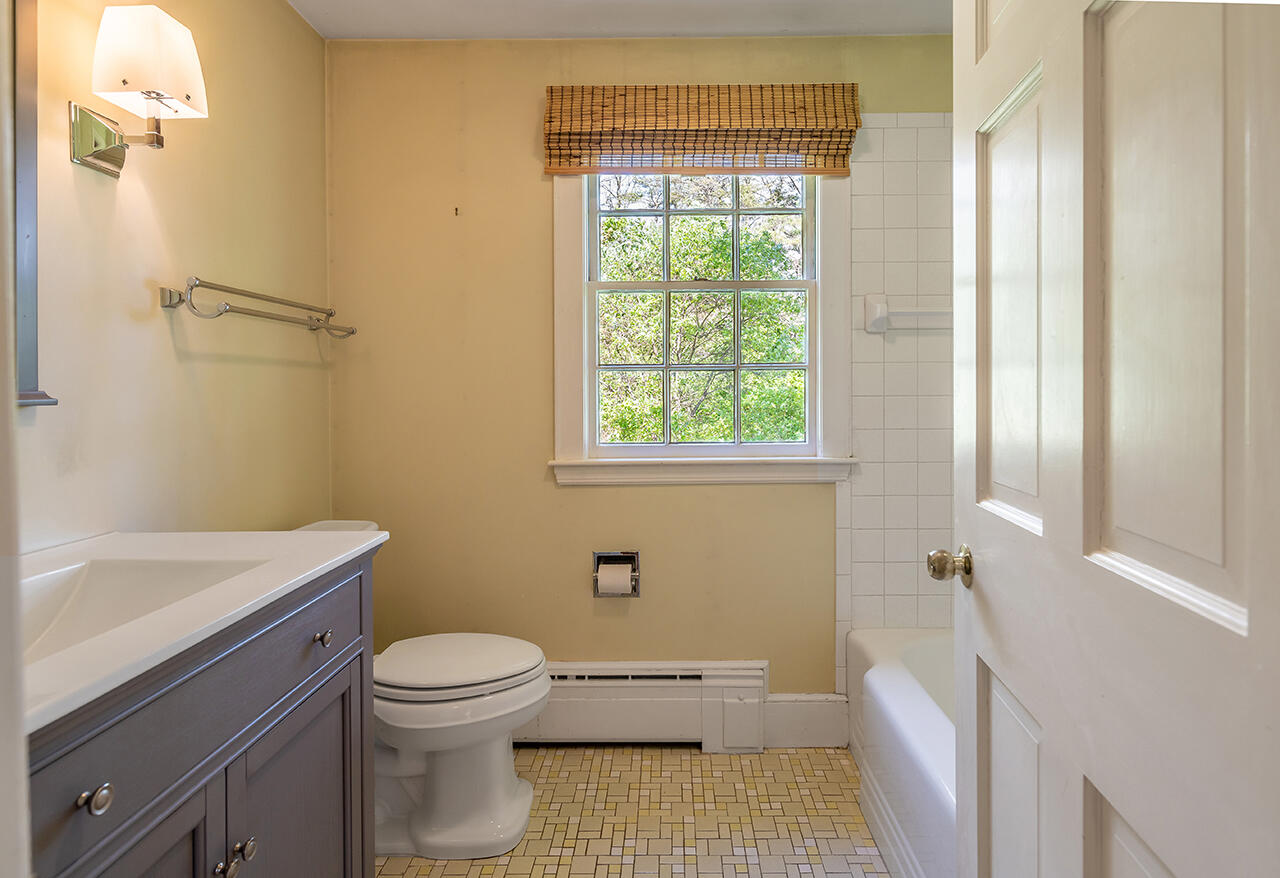 446 Princes Point Road Yarmouth, ME 04096 - Photo 10 of 22 10