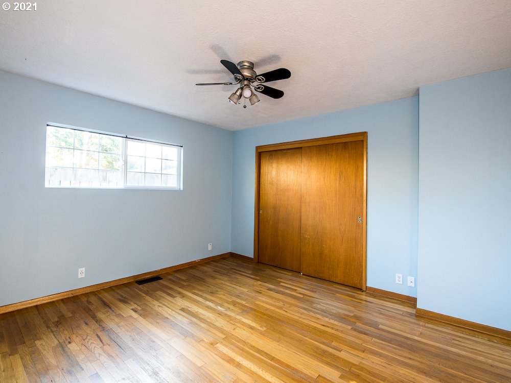 52366 Southwest 2nd Street Scappoose, OR 97056 - Photo 11 of 25 Gallery Image 11