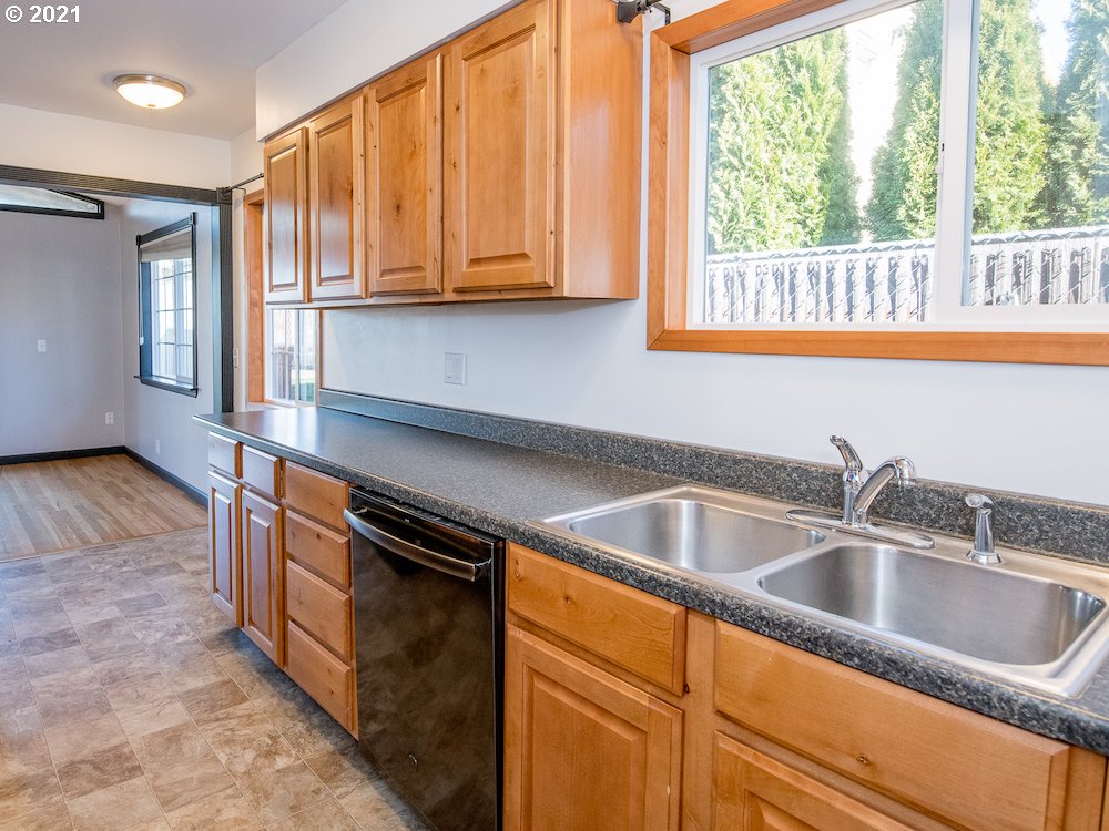 52366 Southwest 2nd Street Scappoose, OR 97056 - Photo 10 of 25 Gallery Image 10