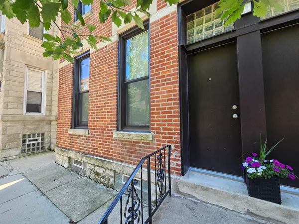 $2,300 | 1415 West Erie Street, Unit 1F, Chicago, IL 60642