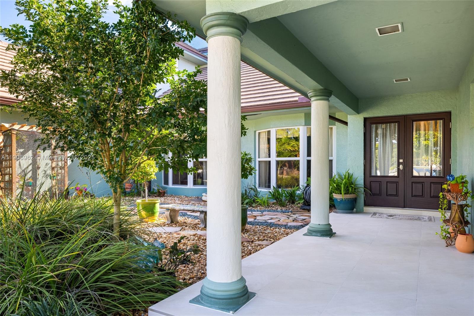 70 Bay Colony Lane Fort Lauderdale, FL 33308 - Photo 13 of 97