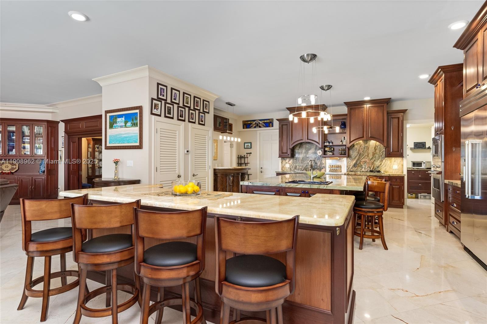 70 Bay Colony Lane Fort Lauderdale, FL 33308 - Photo 27 of 97