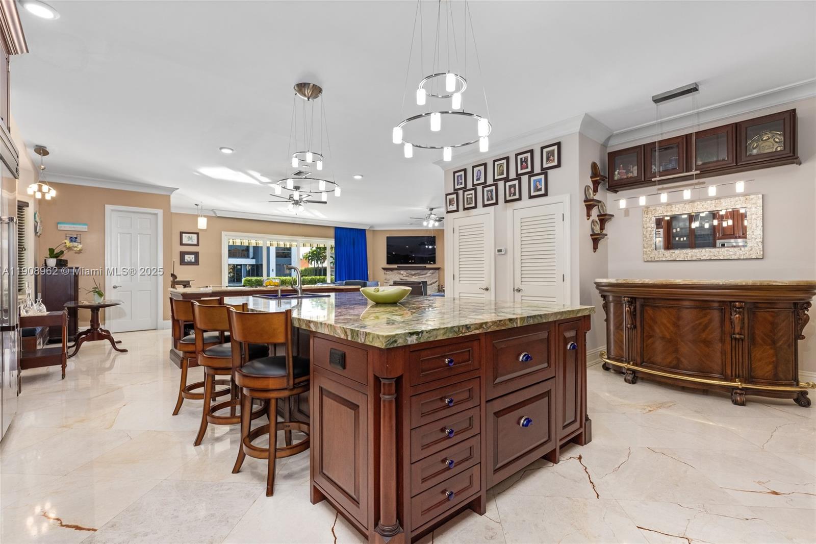 70 Bay Colony Lane Fort Lauderdale, FL 33308 - Photo 29 of 97