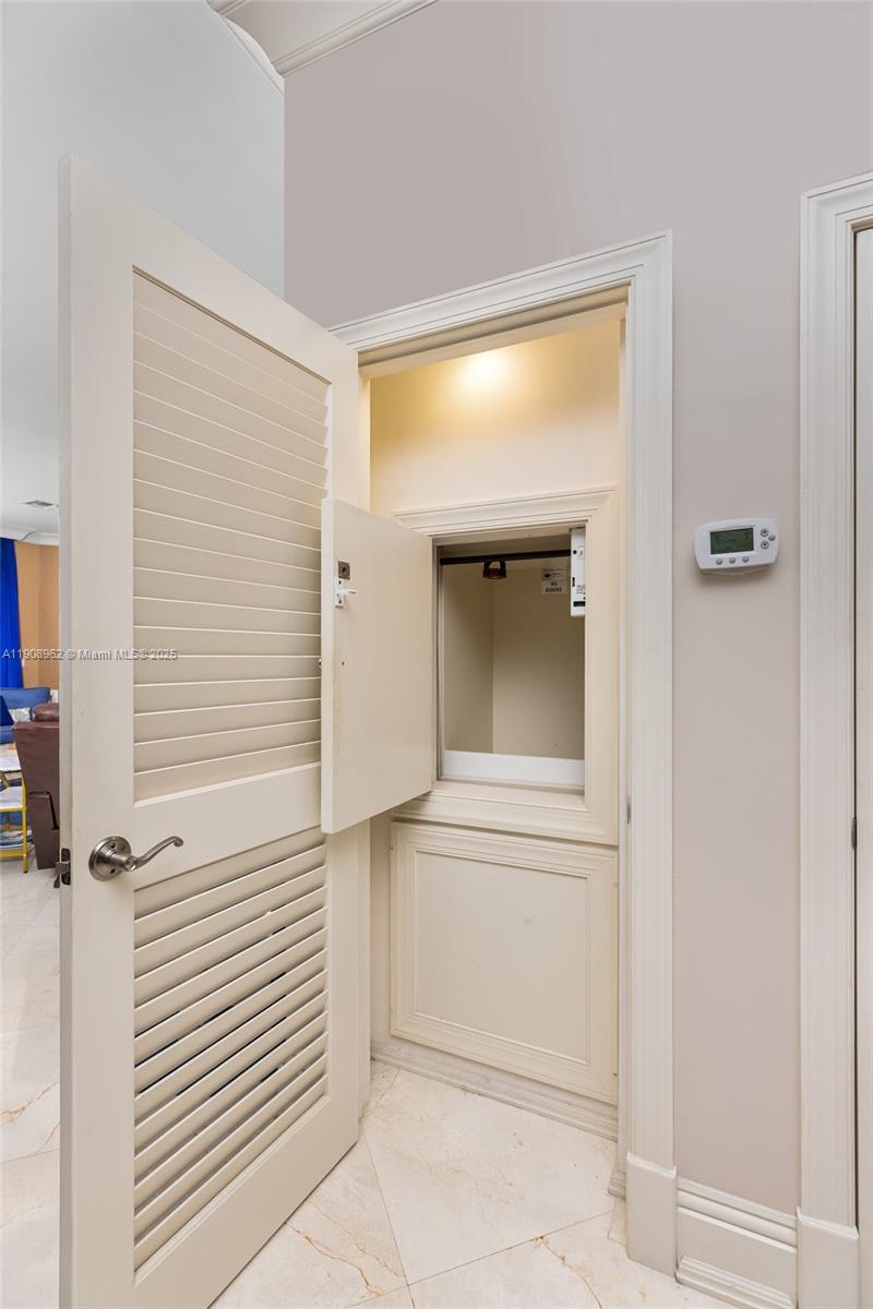 70 Bay Colony Lane Fort Lauderdale, FL 33308 - Photo 36 of 97 Kitchen Dumb Waiter convenience to 2nd floor and Rooftop Kitchen