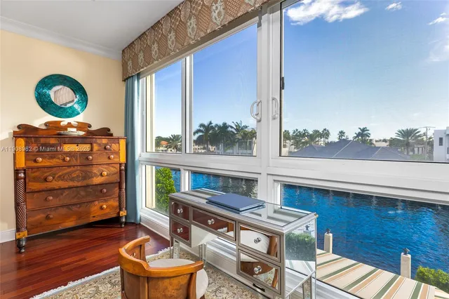 $30,000 | 70 Bay Colony Lane, Fort Lauderdale, FL 33308