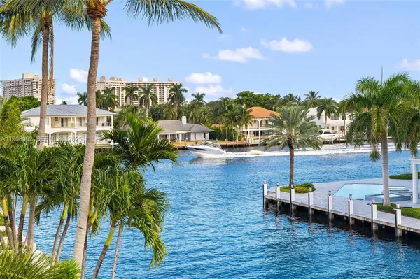 $30,000 | 70 Bay Colony Lane, Fort Lauderdale, FL 33308