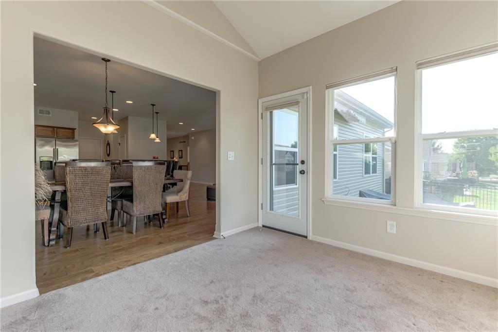 23718 West 88th Terrace Lenexa, KS 66227 - Photo 15 of 37