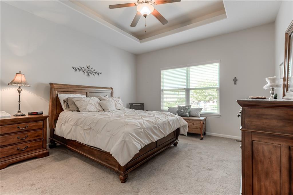 23718 West 88th Terrace Lenexa, KS 66227 - Photo 17 of 37