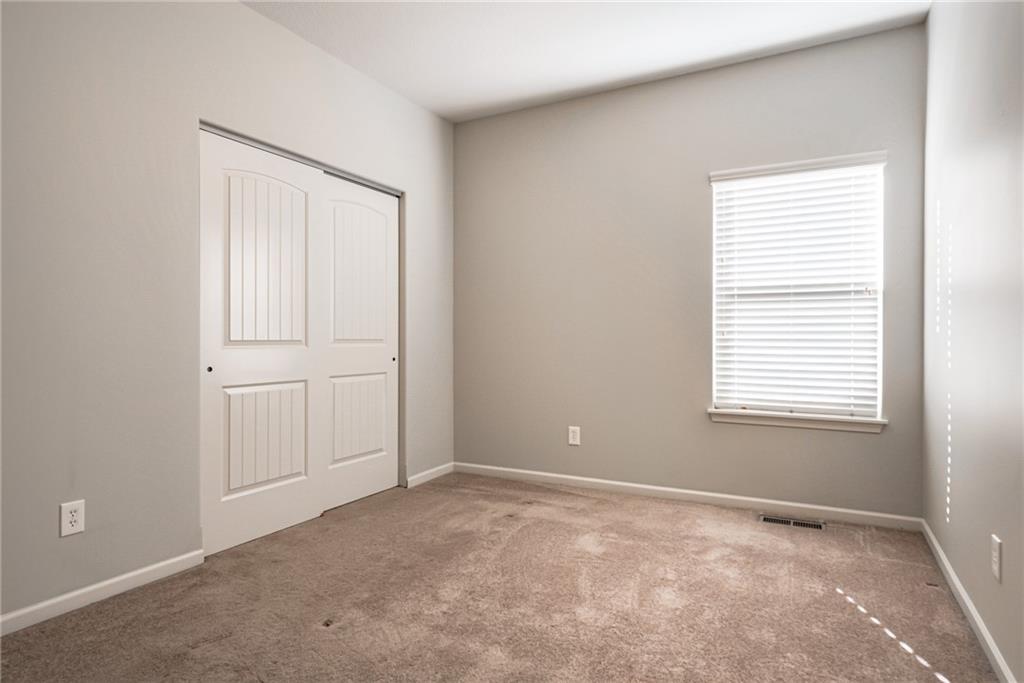 23718 West 88th Terrace Lenexa, KS 66227 - Photo 25 of 37