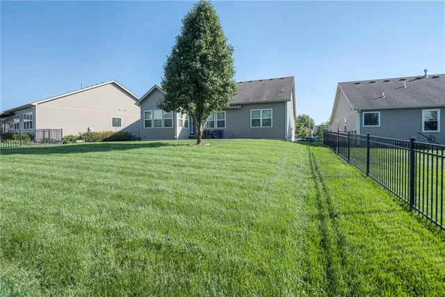 $475,000 | 23718 West 88th Terrace, Lenexa, KS 66227