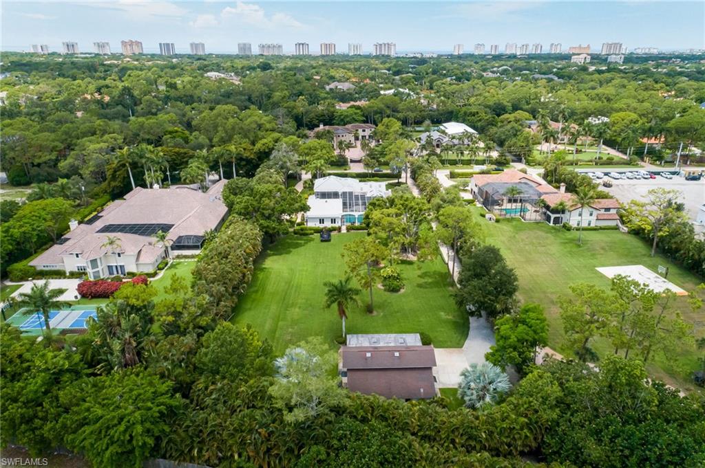 664 Hickory Road Naples, FL 34108 - Photo 38 of 40