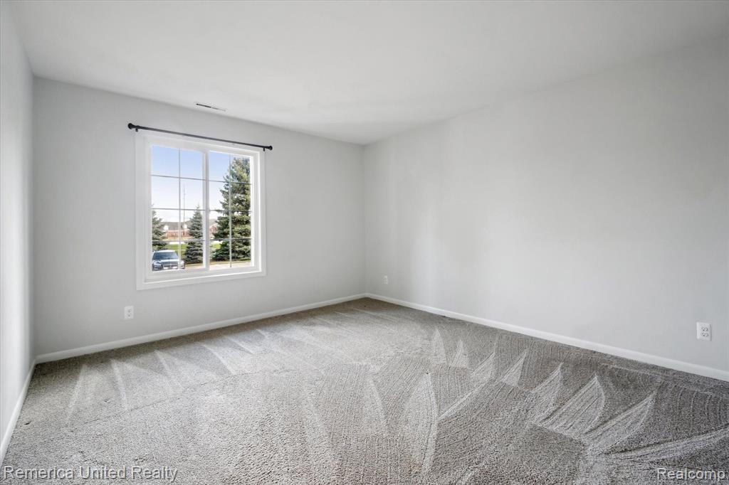 507 West Highland Road, Unit D9 Howell, MI 48843 - Photo 20 of 27 Gallery Image 20